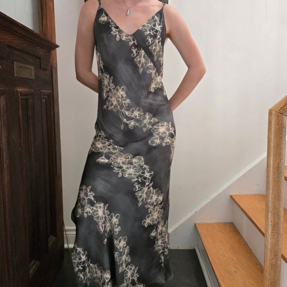 Maxi ankle length dress with slit - Picture 6 of 8